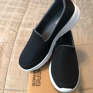 Skechers Performance GoWalk Joy Shoes - Never Worn